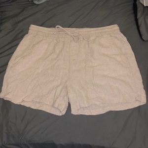 Old Navy Linen Blend shorts.